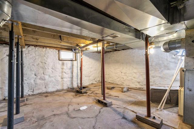 5429 BRODERICK ROAD, Omro, WI 54963