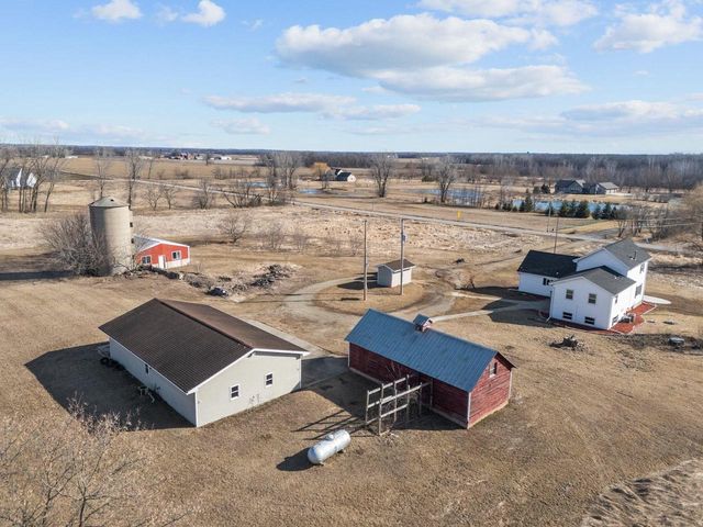 5429 BRODERICK ROAD, Omro, WI 54963