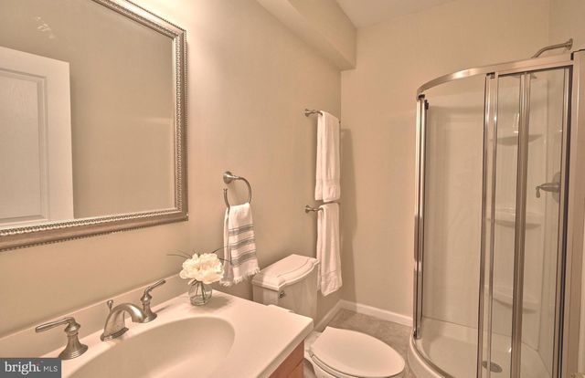 2800 MOUNTAIN LAUREL DR, Furlong, PA 18925