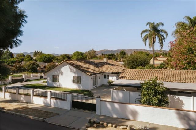 8202 Rhea Avenue, Reseda, CA 91335
