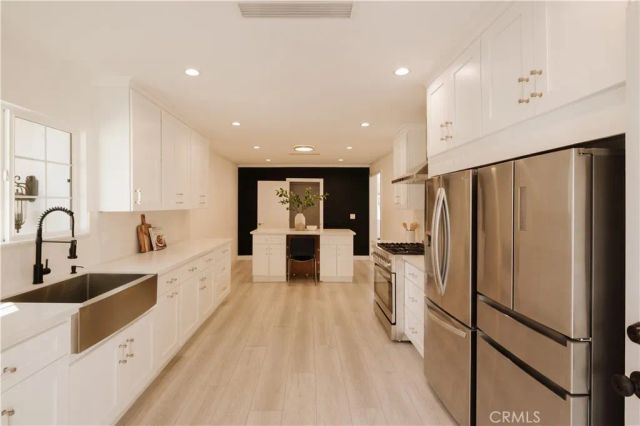 8202 Rhea Avenue, Reseda, CA 91335