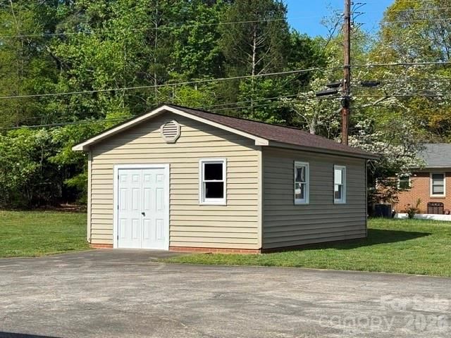 725 Fieldstone Road, Mooresville, NC 28115