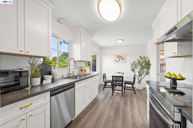 5984 Fair Ave, Newark, CA 94560