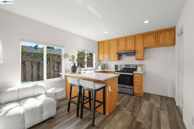 5984 Fair Ave, Newark, CA 94560