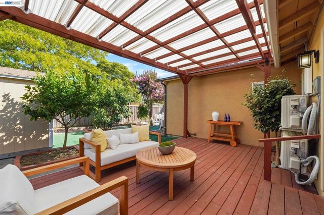 5984 Fair Ave, Newark, CA 94560