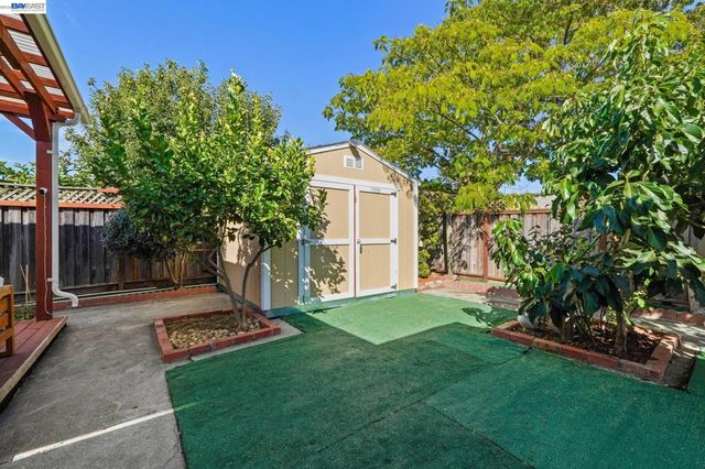 5984 Fair Ave, Newark, CA 94560