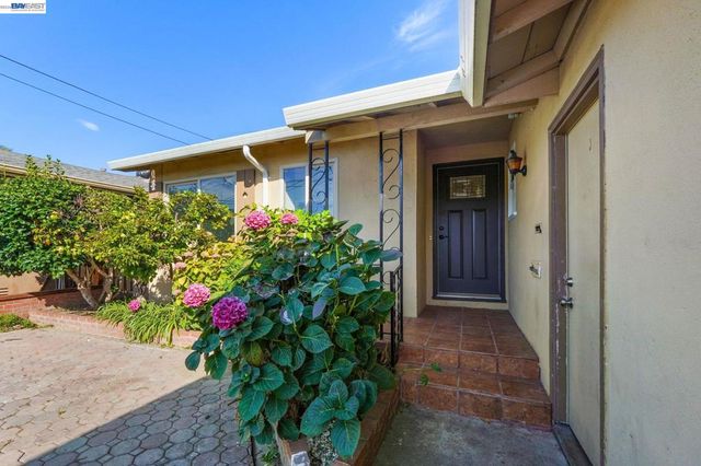 5984 Fair Ave, Newark, CA 94560