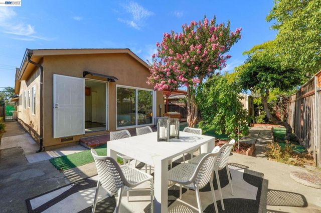 5984 Fair Ave, Newark, CA 94560