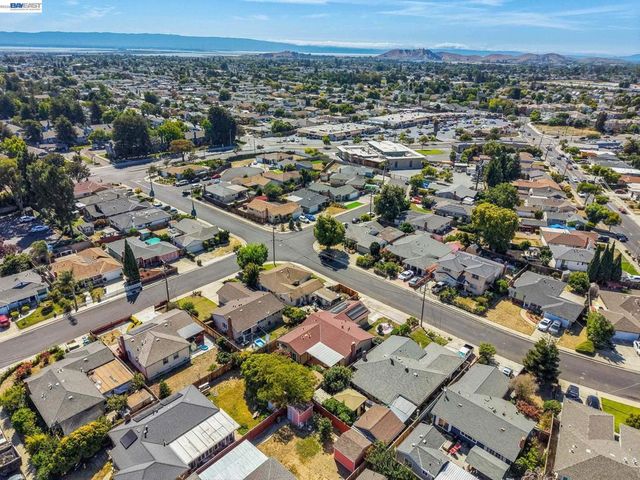 5984 Fair Ave, Newark, CA 94560
