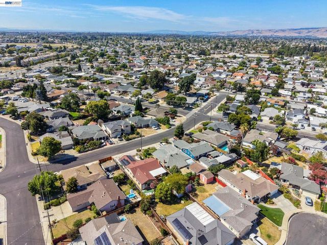 5984 Fair Ave, Newark, CA 94560