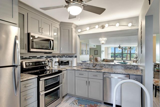 2767 Carambola Circle 304, Coconut Creek, FL 33066