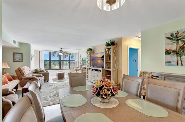 2767 Carambola Circle 304, Coconut Creek, FL 33066