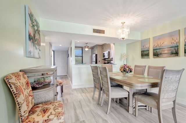 2767 Carambola Circle 304, Coconut Creek, FL 33066