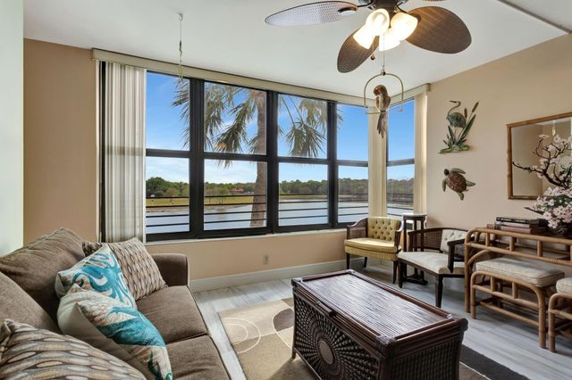 2767 Carambola Circle 304, Coconut Creek, FL 33066