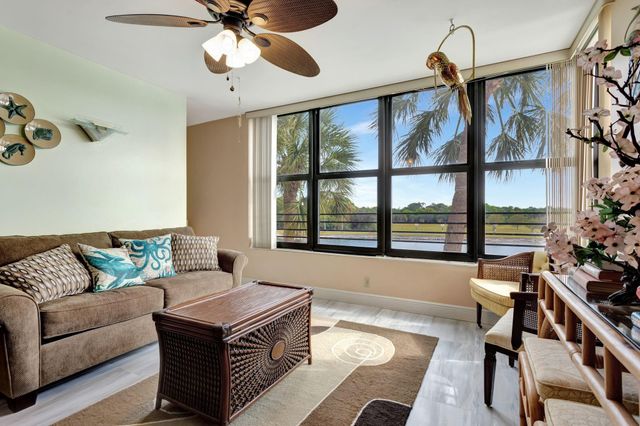 2767 Carambola Circle 304, Coconut Creek, FL 33066