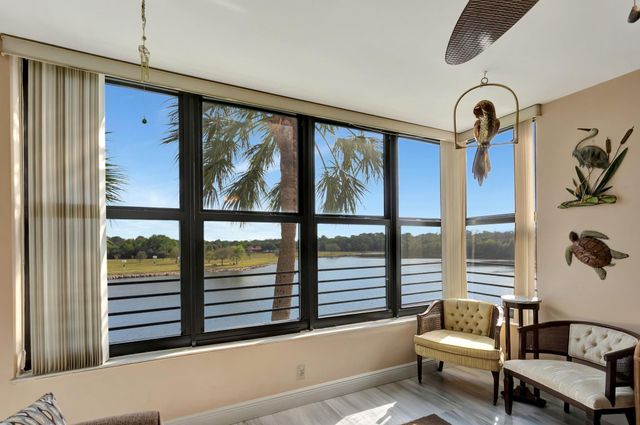 2767 Carambola Circle 304, Coconut Creek, FL 33066