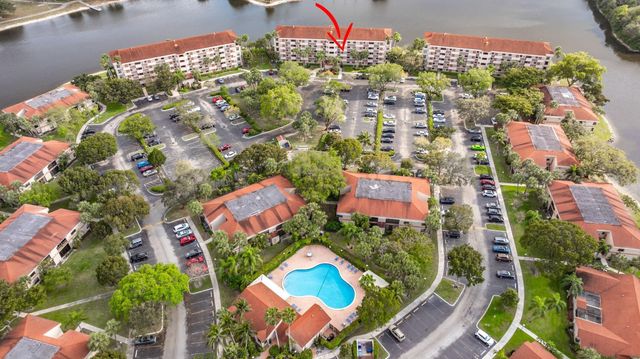 2767 Carambola Circle 304, Coconut Creek, FL 33066