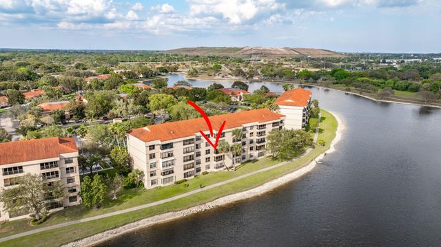 2767 Carambola Circle 304, Coconut Creek, FL 33066