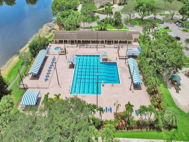 2767 Carambola Circle 304, Coconut Creek, FL 33066