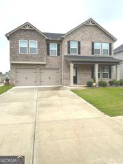 163 Kingfisher Walk, Covington, GA 30014