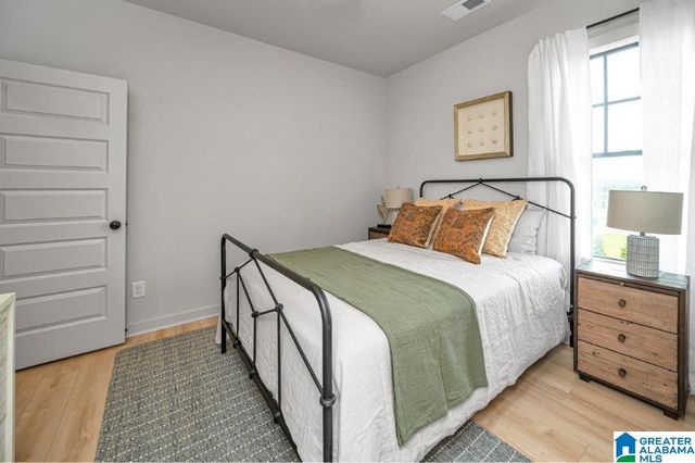 4496 EVERLEE PARKWAY, Hoover, AL 35244