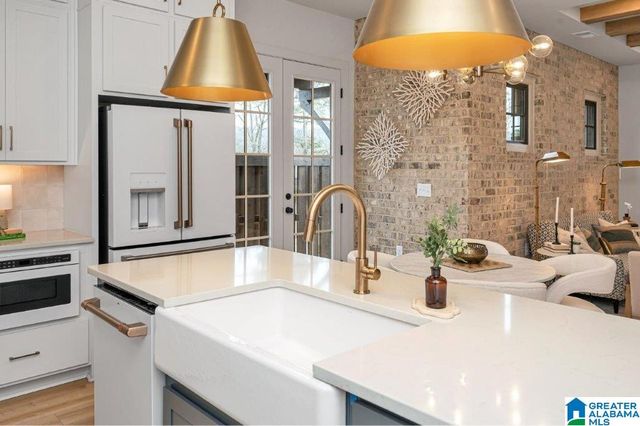 4496 EVERLEE PARKWAY, Hoover, AL 35244