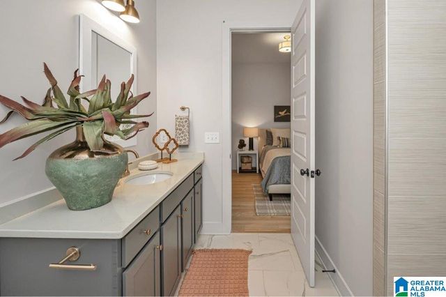 4496 EVERLEE PARKWAY, Hoover, AL 35244