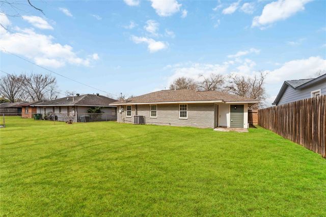 3122 Sunnydale Drive, Houston, TX 77051