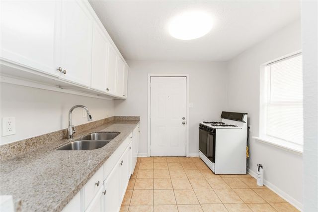 3122 Sunnydale Drive, Houston, TX 77051