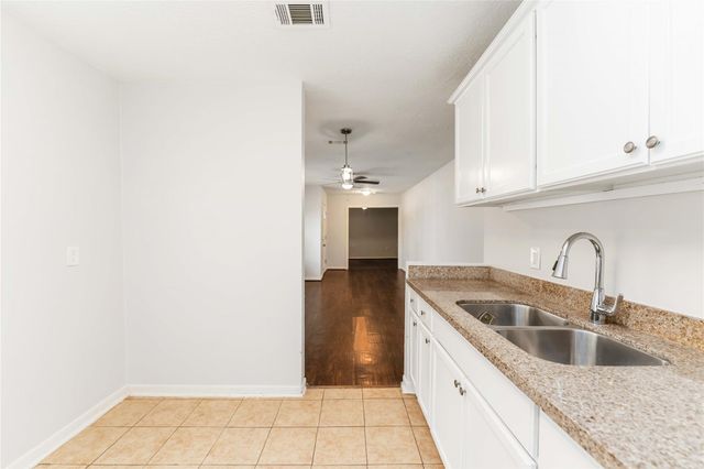 3122 Sunnydale Drive, Houston, TX 77051