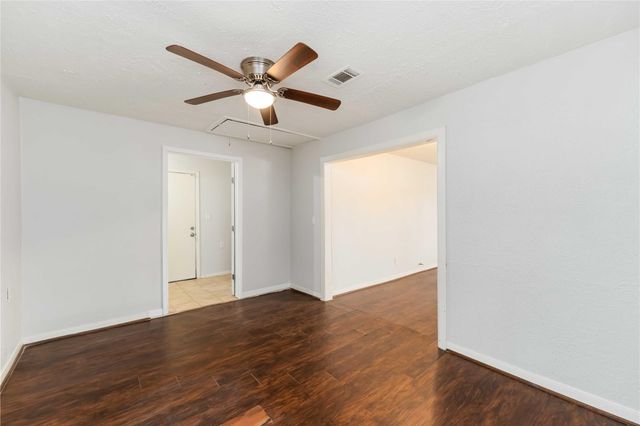 3122 Sunnydale Drive, Houston, TX 77051