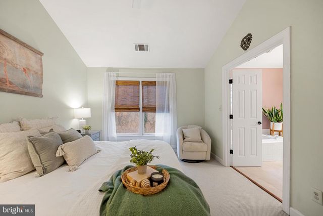 3721 HUNTLEY MEADOWS LN, Alexandria, VA 22306