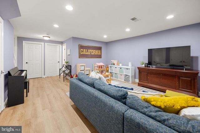 3721 HUNTLEY MEADOWS LN, Alexandria, VA 22306