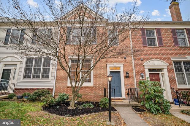 3721 HUNTLEY MEADOWS LN, Alexandria, VA 22306