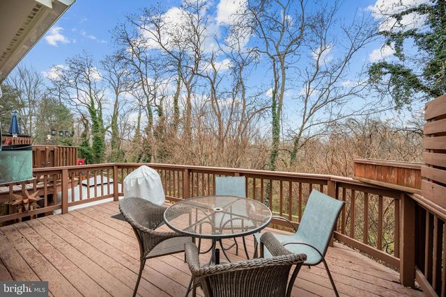 3721 HUNTLEY MEADOWS LN, Alexandria, VA 22306