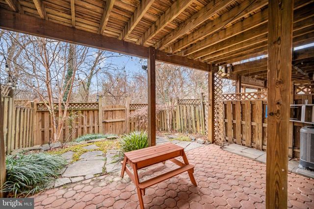 3721 HUNTLEY MEADOWS LN, Alexandria, VA 22306