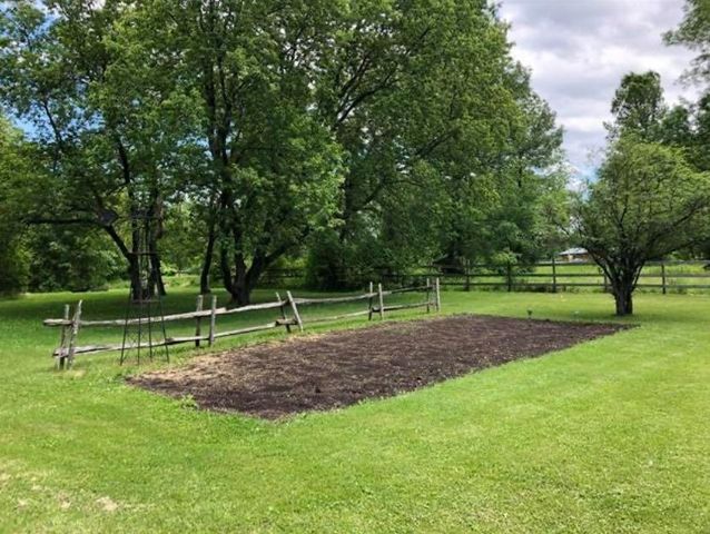 14 Ferry Road, South Hero, VT 05486