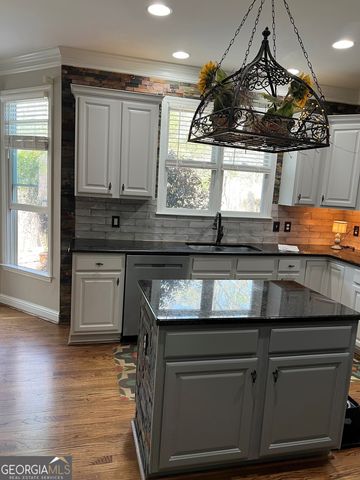 214 Montana Way, Canton, GA 30114