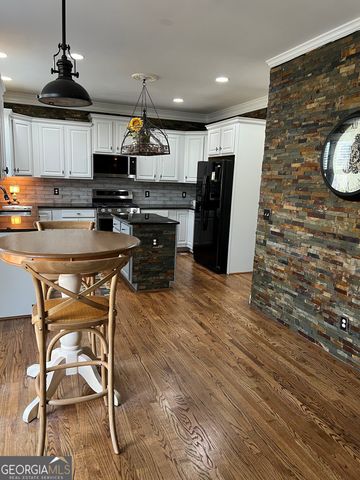 214 Montana Way, Canton, GA 30114