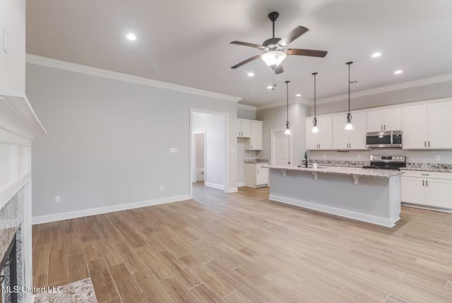 11816 Smokey Court, Ocean Springs, MS 39564