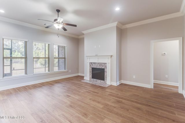 11816 Smokey Court, Ocean Springs, MS 39564