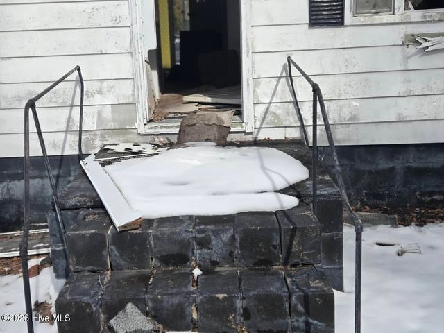 101 Esterville Road, Elizabethtown, NC 28337