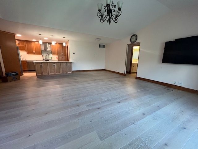 111 RED FOX Lane C, Elk Grove Village, IL 60007