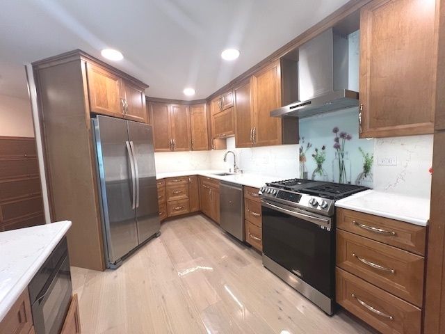 111 RED FOX Lane C, Elk Grove Village, IL 60007