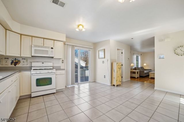 48 Marion Ave, New Providence Boro, NJ 07974