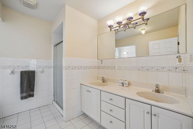 48 Marion Ave, New Providence Boro, NJ 07974