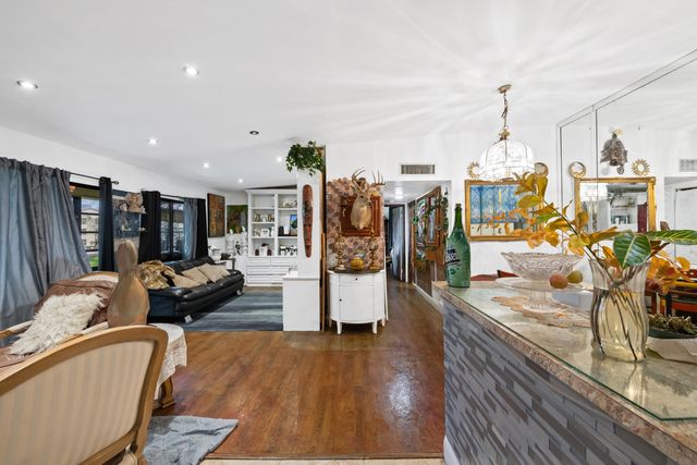 10443 E Clairmont Circle 203, Tamarac, FL 33321