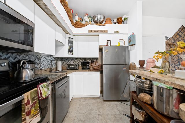 10443 E Clairmont Circle 203, Tamarac, FL 33321