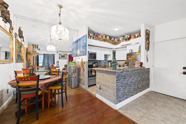 10443 E Clairmont Circle 203, Tamarac, FL 33321