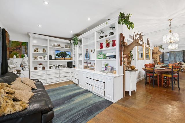 10443 E Clairmont Circle 203, Tamarac, FL 33321